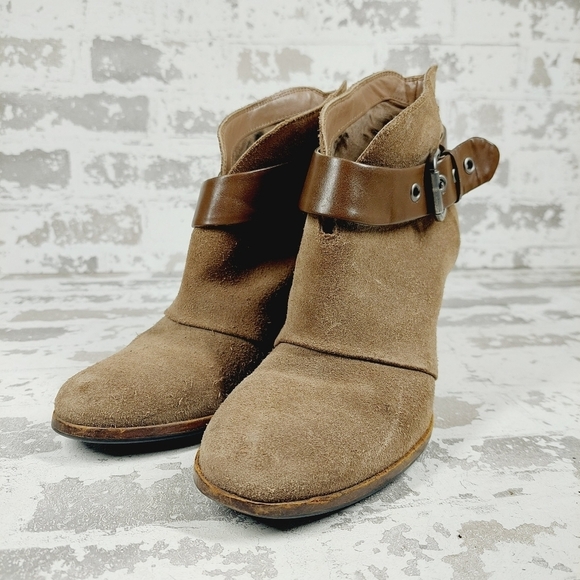 BCBG Tan Leather Block High Heels Buckle Ankle Boots V674 - Picture 2 of 13